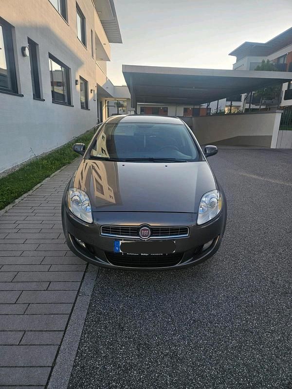 Braun Gebraucht 2007 Fiat Bravo Kleinwagen | 2.500 € (Fairer Preis) - Bild 1/4
