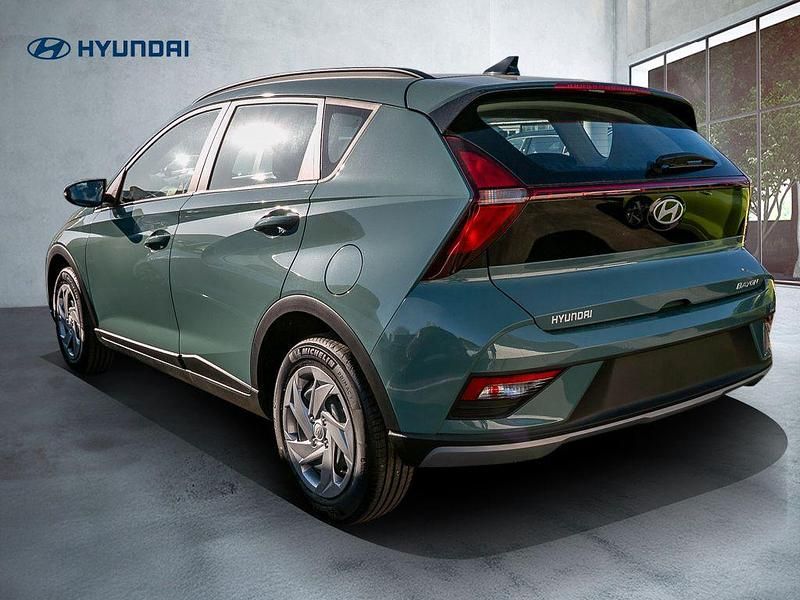 Neu Hyundai Bayon Select 101 PS (74 kW) 2025 Grün SUV