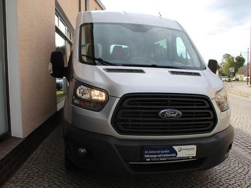 Gebraucht Ford Transit 131 PS (96 kW) 2017 Silber Kombi
