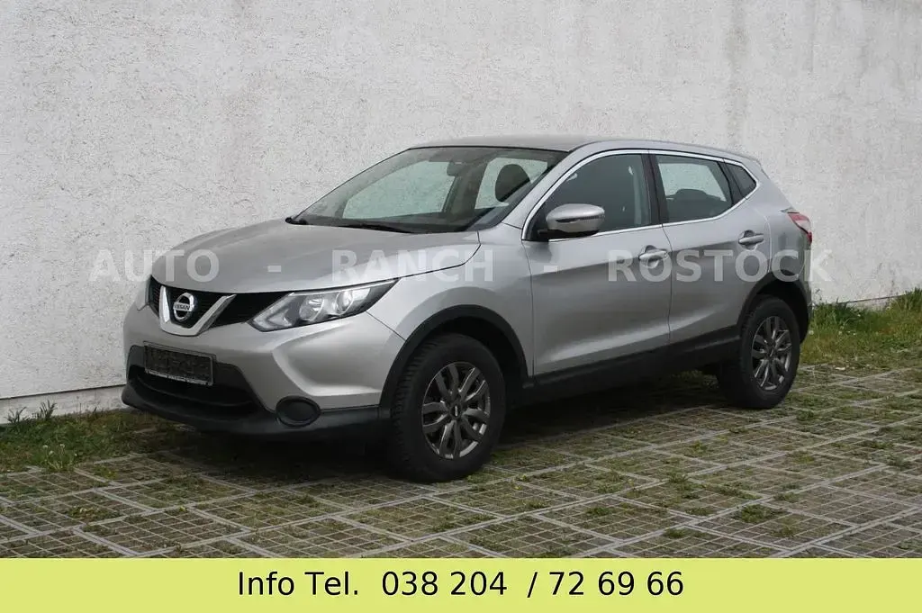 Gebraucht Nissan Qashqai 116 PS (85 kW) 2016 Grau SUV