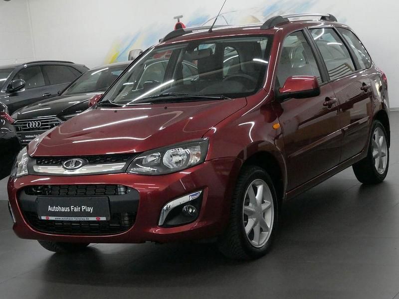 Rot Gebraucht 2018 Lada Kalina Kombi | 9.990 € - Bild 1/4