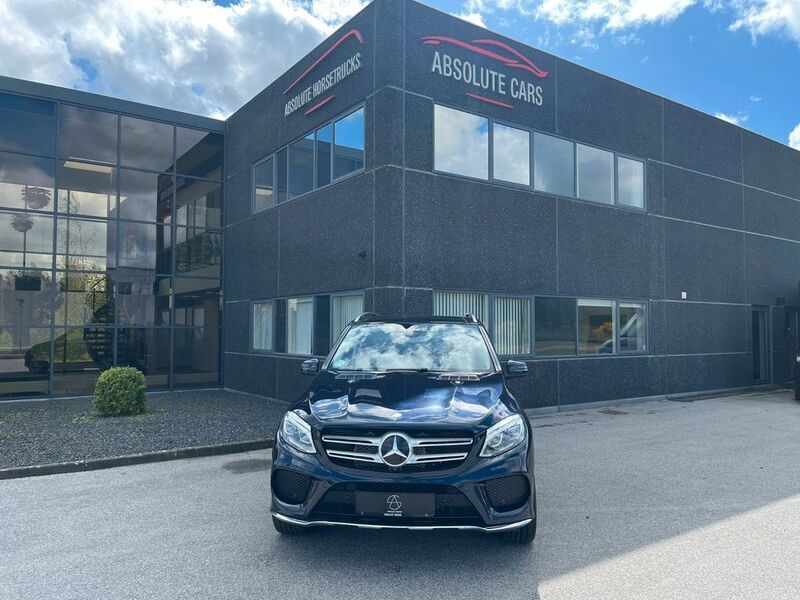 Blau Gebraucht 2016 Mercedes GLE500 SUV | 41.995 € (Teuer) - Bild 1/4