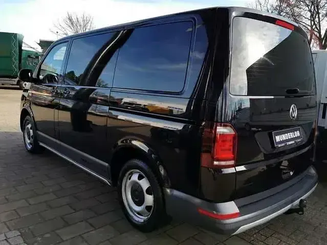 Käytetty VW Multivan PanAmericana 2019 Musta Tila-auto