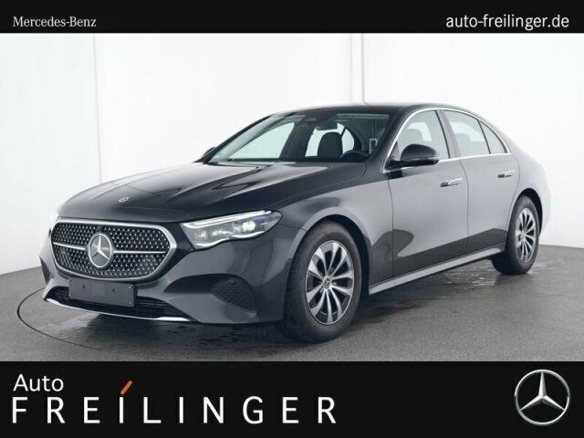 Grau Gebraucht 2024 Mercedes E220 Advanced Plus Limousine | 49.950 € (Fairer Preis) - Bild 1/4