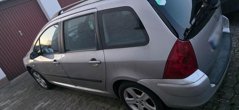 Gebraucht Peugeot 307 110 PS (80 kW) 2003 Limousine