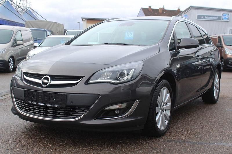 Gebraucht Opel Astra Innovation 165 PS (121 kW) 2013 Grau Kombi