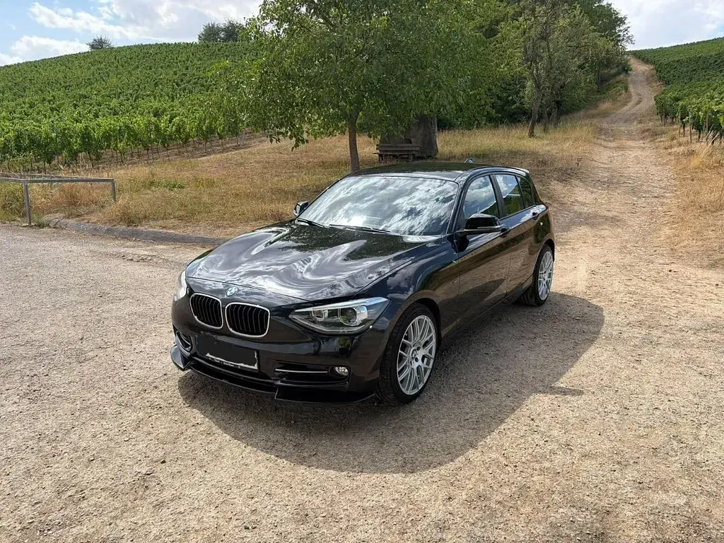 Gebraucht BMW 118 Sport Line 170 PS (125 kW) 2015 Schwarz Kleinwagen