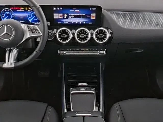 Gebraucht Mercedes EQA250 139 kW (190 PS) 2025 SUV