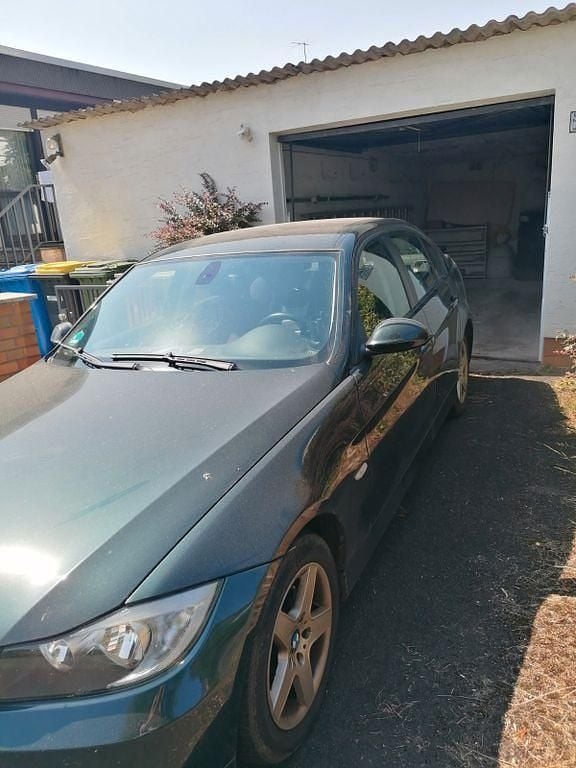Gebraucht BMW 318 129 PS (94 kW) 2006 Grün Limousine