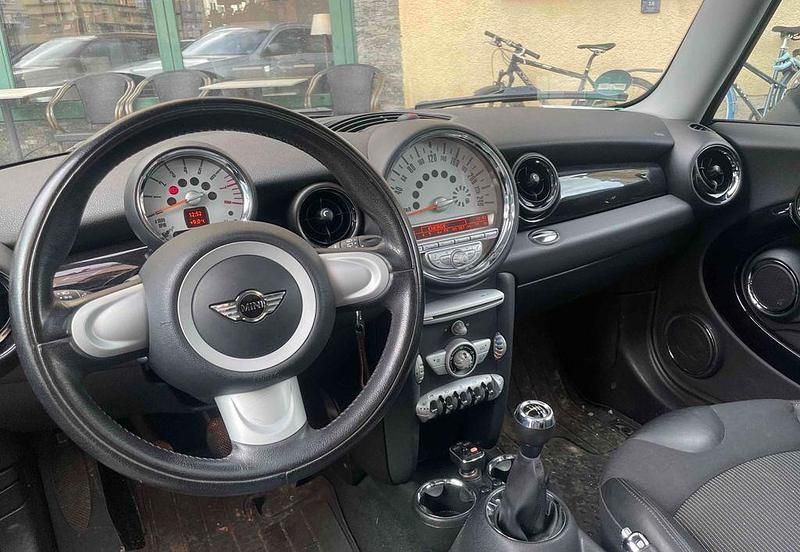 Gebraucht Mini Cooper 122 PS (89 kW) 2007 Schwarz Kleinwagen