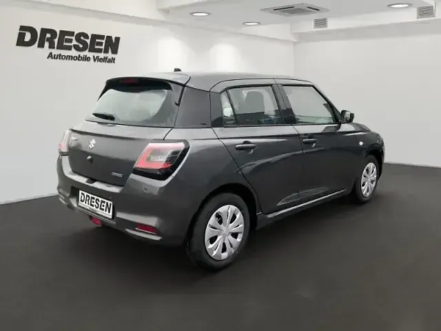 Neu Suzuki Swift Club 83 PS (61 kW) 2026 Grau Kleinwagen