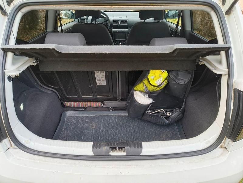 Gebraucht VW Fox 54 PS (39 kW) 2008 Weiß Kleinwagen