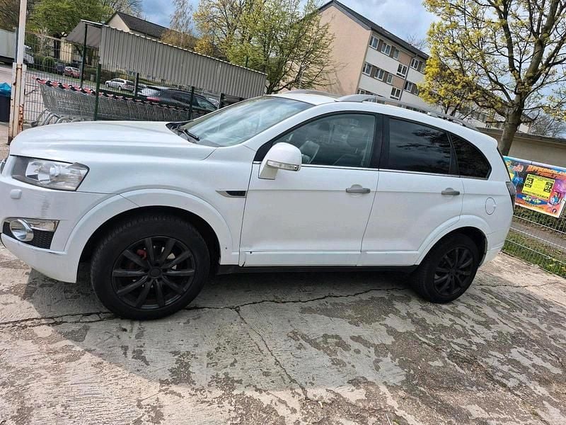 Gebraucht Chevrolet Captiva 184 PS (135 kW) 2012 Weiß SUV