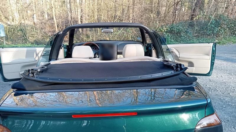 Gebraucht VW Golf Cabriolet Highline 116 PS (85 kW) 2002 Grün Cabrio