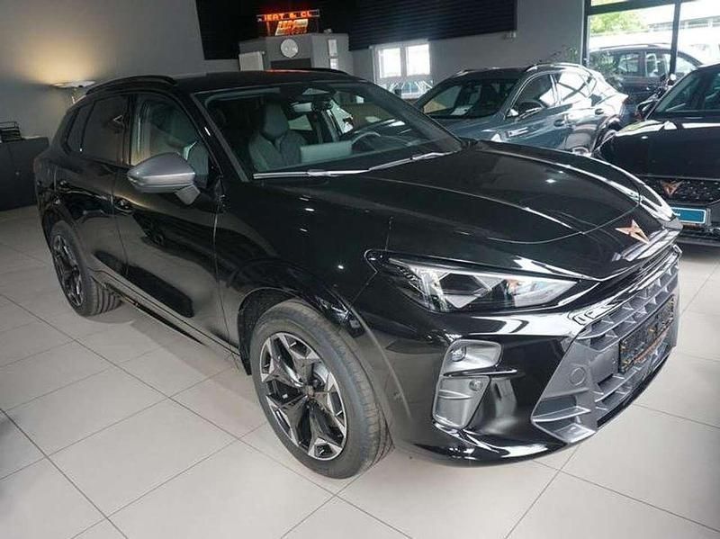 Neu Cupra Terramar VZ 177 PS (130 kW) 2025 Mythosschwarz SUV
