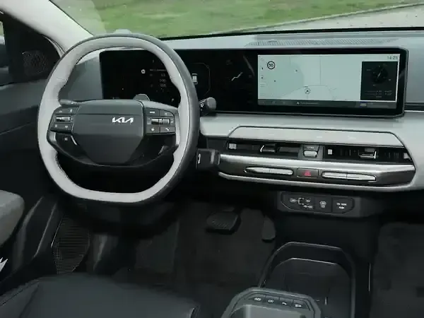 Nowe Kia EV4 150 kW (204 KM) 2025 Szary Hatchback