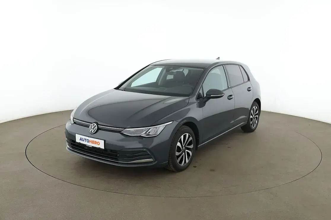 Gebraucht VW Golf VIII Active 2021 Limousine