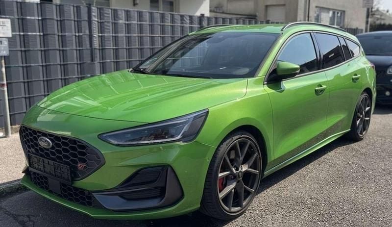 Gebraucht Ford Focus S 280 PS (205 kW) 2024 Grün Kombi