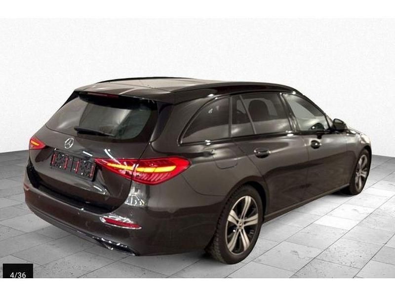 Gebraucht Mercedes C200 163 PS (119 kW) 2023 Graphitgrau (metallic) Kombi