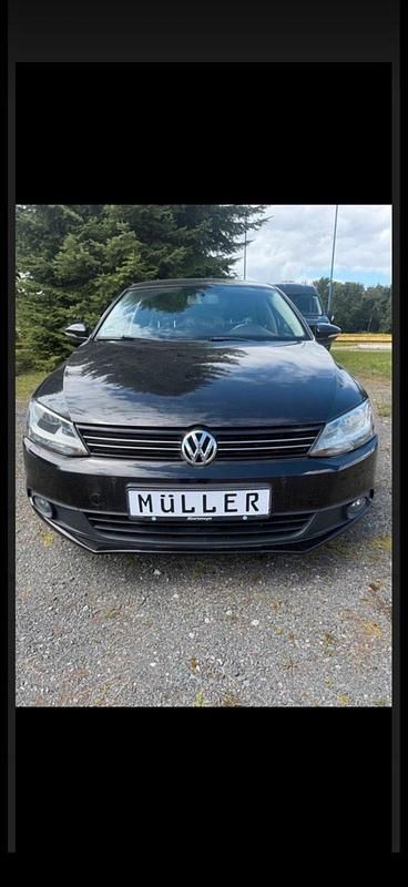 Gebraucht VW Jetta Comfortline 160 PS (117 kW) 2012 Schwarz Limousine
