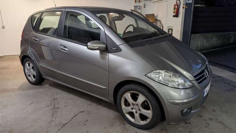 Grau Gebraucht 2005 Mercedes A200 Avantgarde Limousine | 4.900 € (Guter Preis) - Bild 1/4