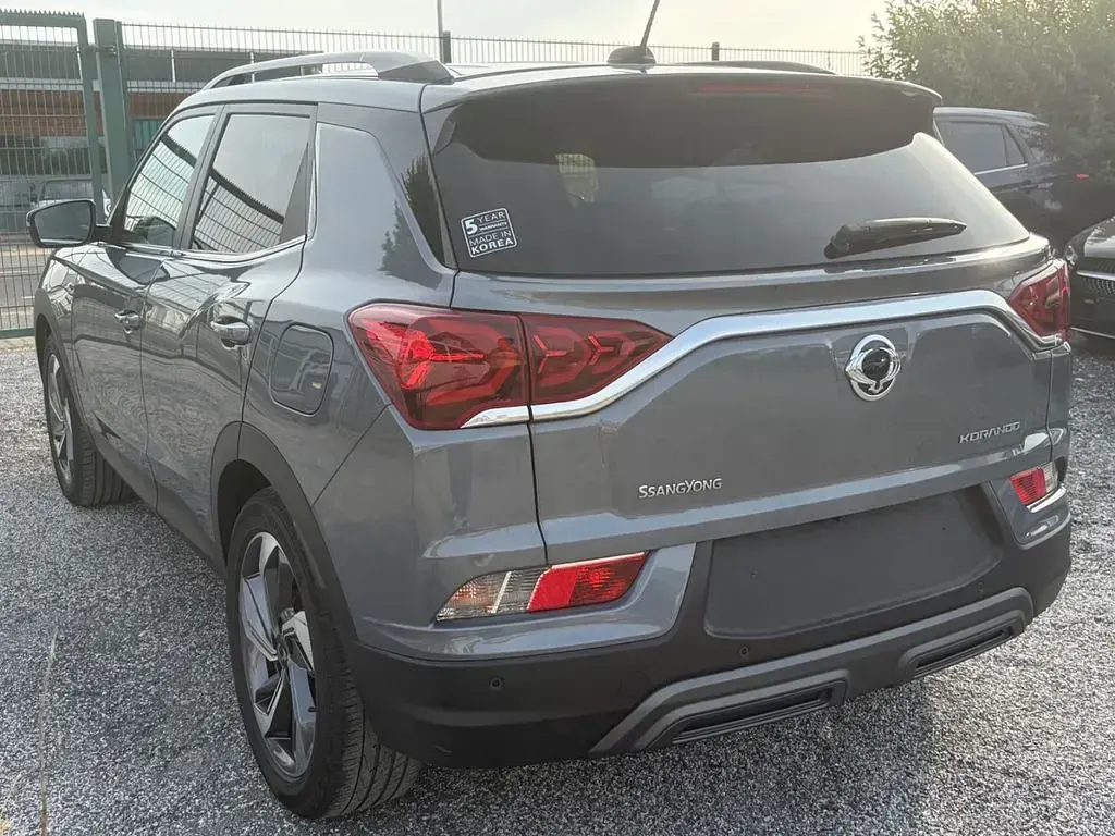 Gebraucht SsangYong Korando 136 PS (100 kW) 2019 Grau SUV