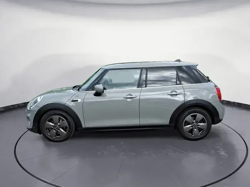 Gebraucht Mini Cooper 136 PS (100 kW) 2019 Grau Kleinwagen