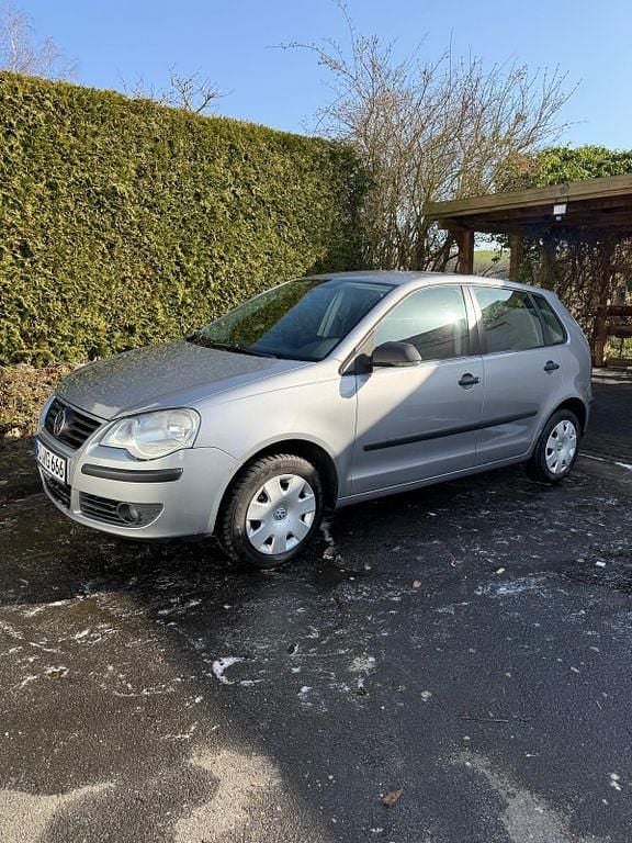 Gebraucht VW Polo 80 PS (58 kW) 2009 Silber Kleinwagen