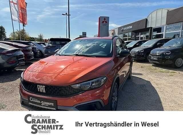 Flame orange Gebraucht 2021 Fiat Tipo Cross Limousine | 14.990 € (Fairer Preis) - Bild 1/4