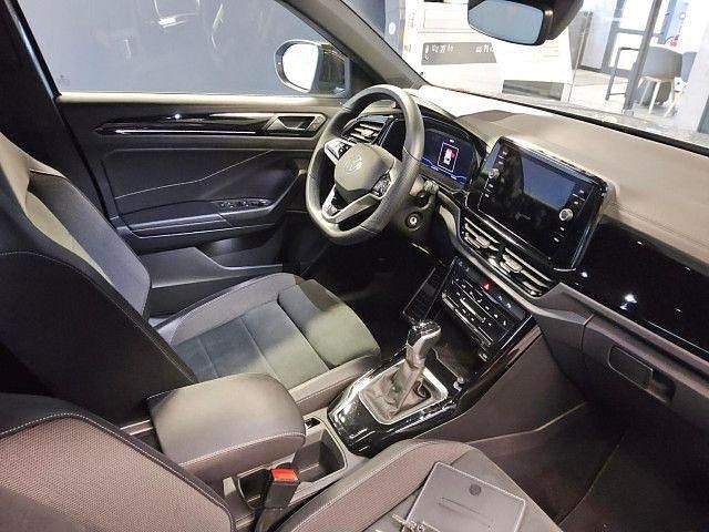 Gebraucht VW T-Roc R-line 150 PS (110 kW) 2023 Pyrit silber metallic SUV