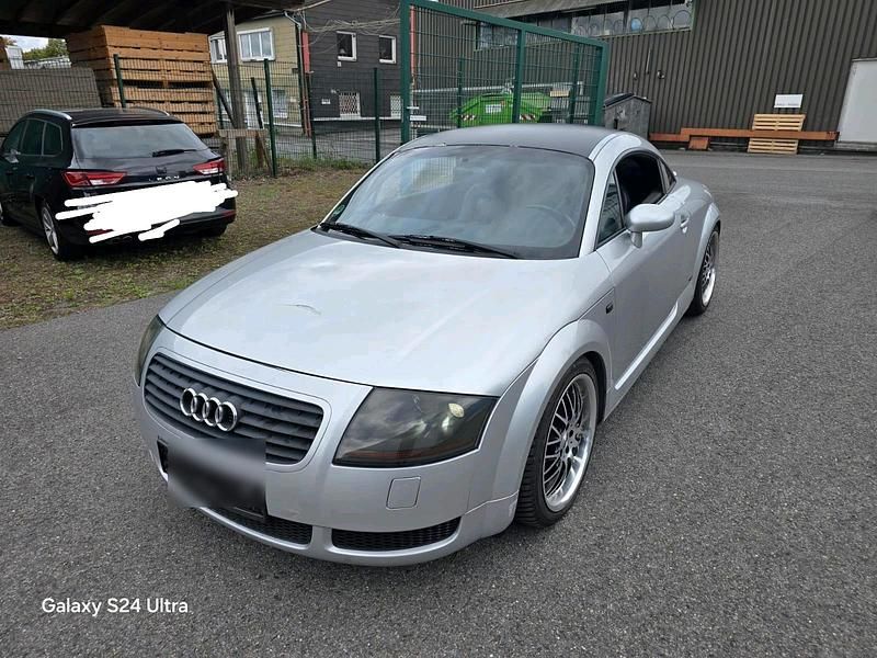 Silber Gebraucht 1999 Audi TT S-Line Coupé | 1.990 € (Fairer Preis) - Bild 1/4