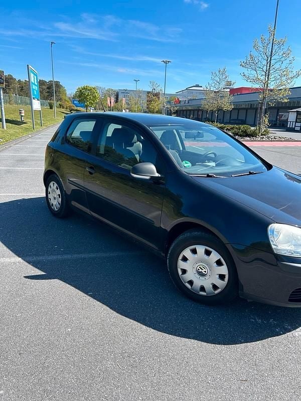 Usata VW Golf V 80 CV (58 kW) 2007 Nero Utilitaria
