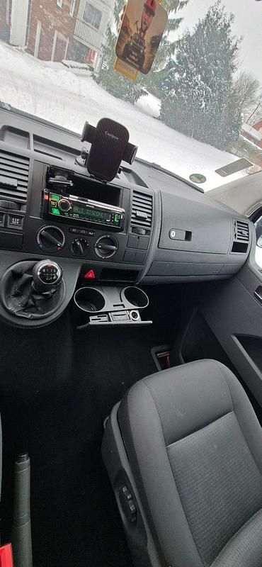 Gebraucht VW T5 131 PS (96 kW) 2007 Grau Van