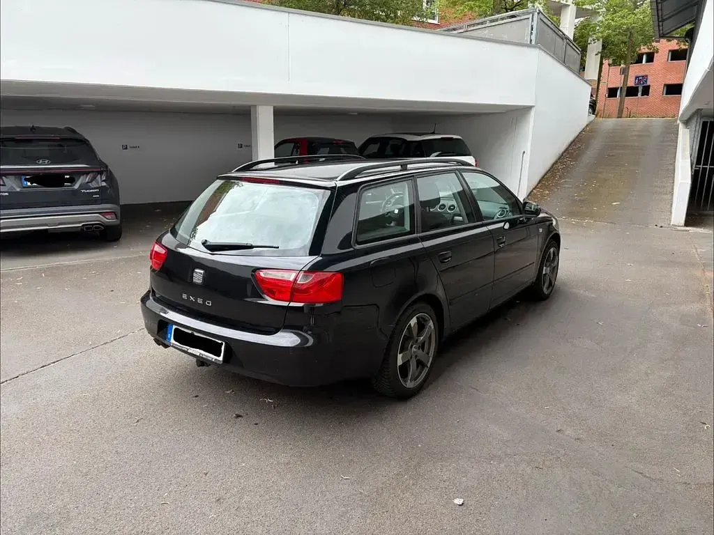 Gebraucht Seat Exeo 143 PS (105 kW) 2012 Schwarz Limousine