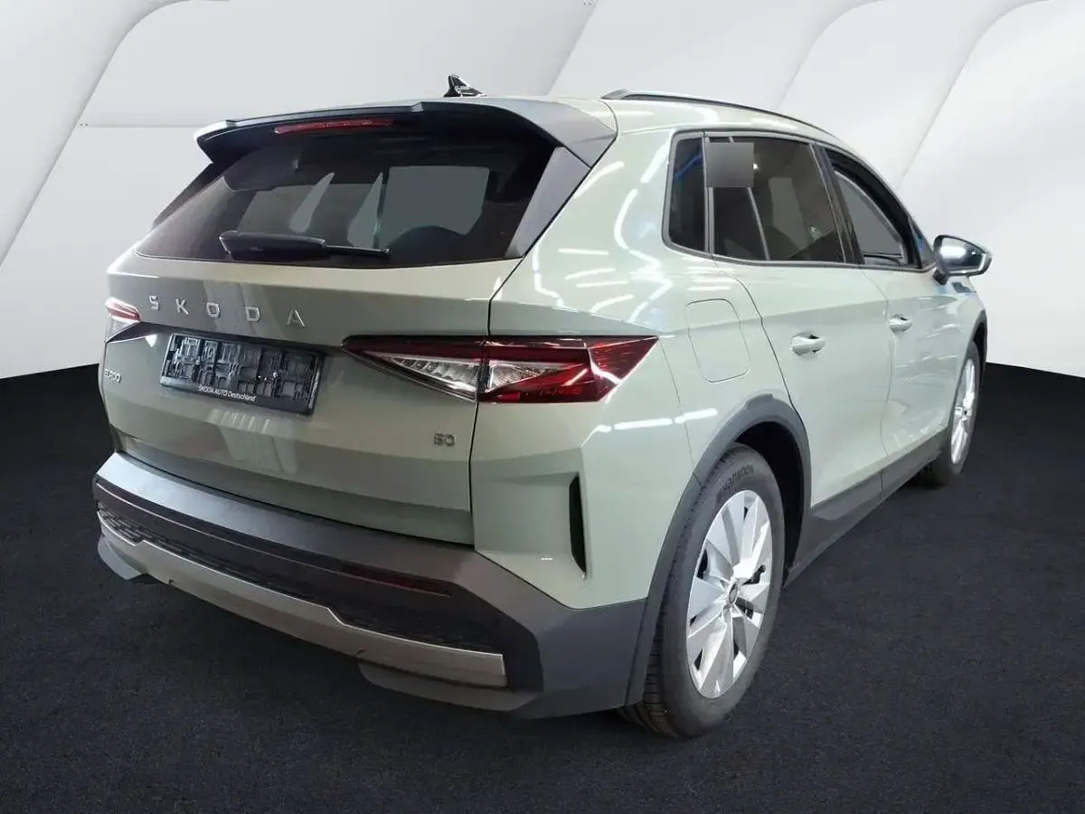 Gebraucht Skoda Elroq Loft 150 kW (204 PS) 2025 Timianogrün SUV