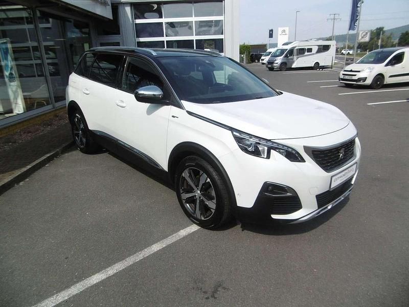 Weiß Gebraucht 2018 Peugeot 5008 GTi Van / Kleinbus | 21.670 € (Fairer Preis) - Bild 1/4
