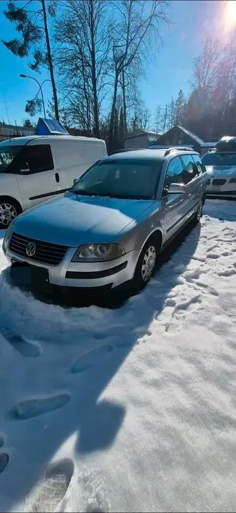 Second-hand VW Passat 131 CP (96 kW) 2003 Argintiu Break