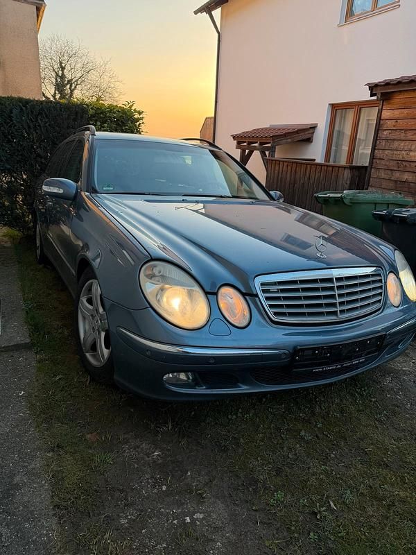 Gebraucht Mercedes E280 190 PS (139 kW) 2006 Blau Kombi