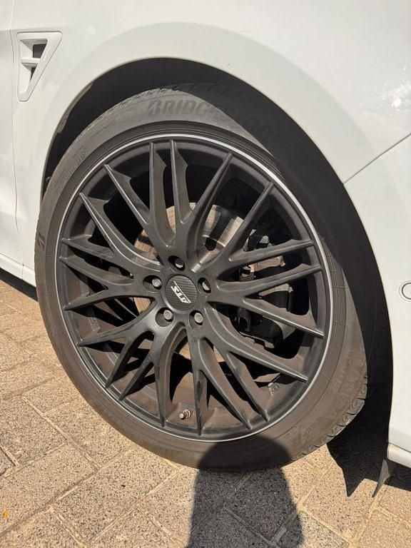 Gebraucht Ford S-MAX Titanium 179 PS (131 kW) 2016 Weiß Van / Kleinbus