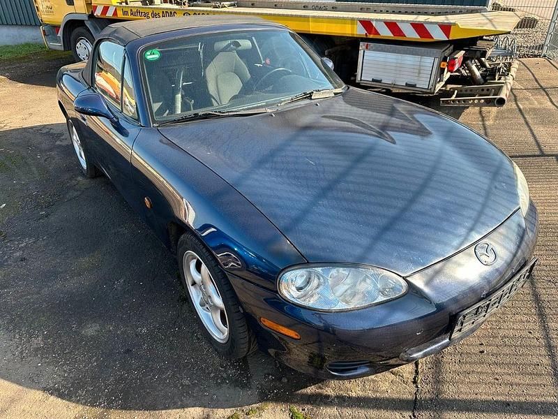 Gebraucht Mazda MX5 110 PS (80 kW) 2003 Blau Cabrio