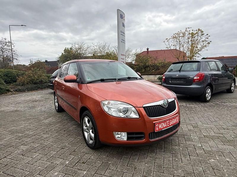 Orange Gebraucht 2008 Skoda Fabia Style Limousine | 4.799 € (Etwas zu teuer) - Bild 1/4