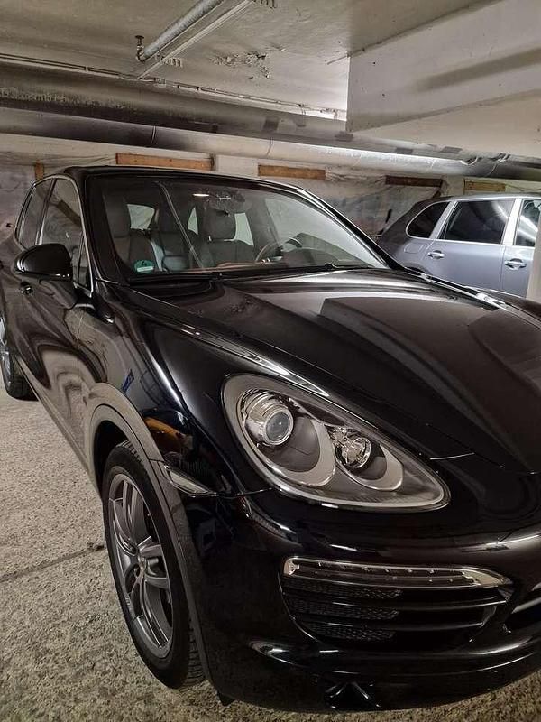 Gebraucht Porsche Cayenne 299 PS (219 kW) 2012 Schwarz SUV