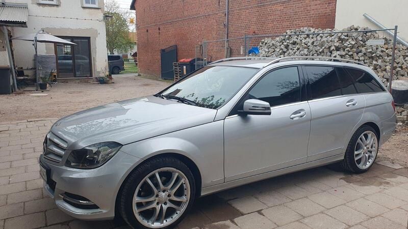 Grau Gebraucht 2013 Mercedes C180 Avantgarde Kombi | 10.500 € (Etwas zu teuer) - Bild 1/4