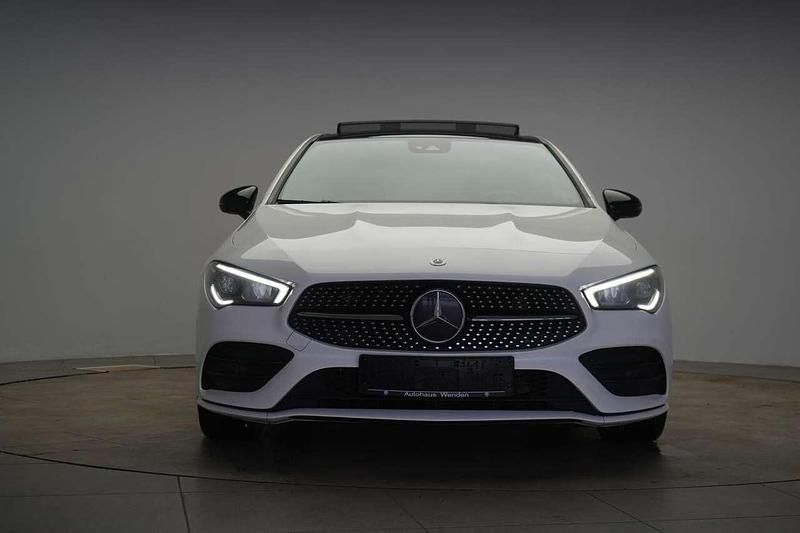 Gebraucht Mercedes CLA200 AMG 163 PS (119 kW) 2021 Polar white Coupé