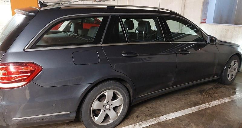 Gebraucht Mercedes E250 204 PS (150 kW) 2014 Grau Kombi