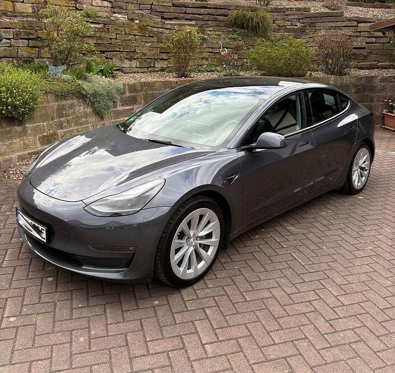 Second-hand Tesla Model 3 366 kW (498 CP) 2021 Gri Berlinǎ