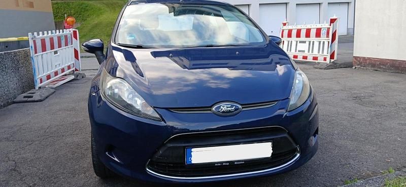 Blau Gebraucht 2010 Ford Fiesta Kleinwagen | 1.700 € (Superpreis) - Bild 1/4