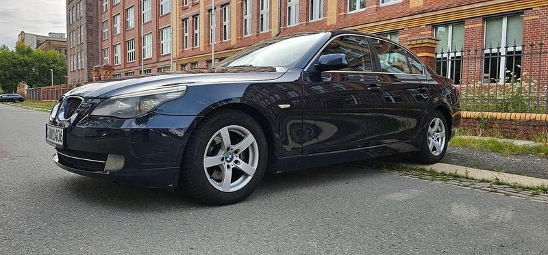Blau Gebraucht 2007 BMW 523 Limousine | 3.399 € (Fairer Preis) - Bild 1/4