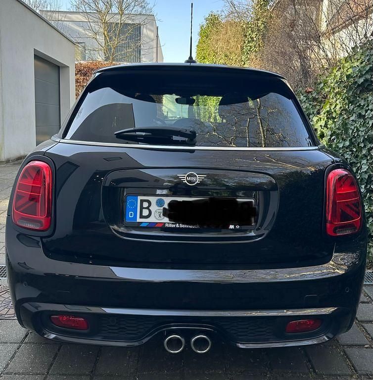 Gebraucht Mini Cooper S 192 PS (141 kW) 2019 Schwarz Kleinwagen