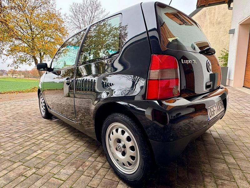 Gebraucht VW Lupo 61 PS (44 kW) 2001 Schwarz Kleinwagen